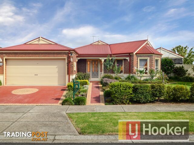 11 Cadell Place BERWICK VIC 3806