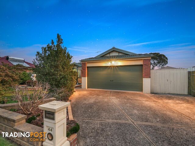 44 Lighthorse Crescent NARRE WARREN SOUTH VIC 3805