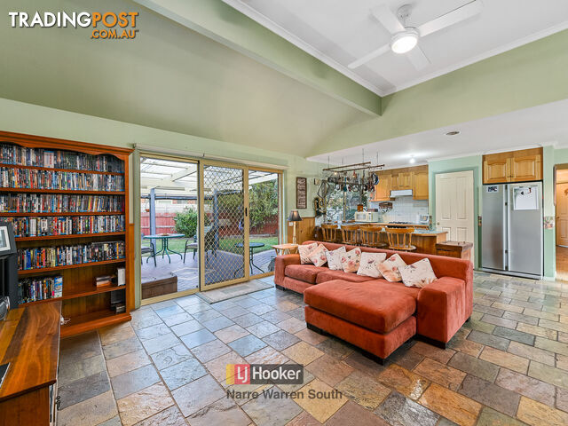 5 Loganberry Close CRANBOURNE NORTH VIC 3977