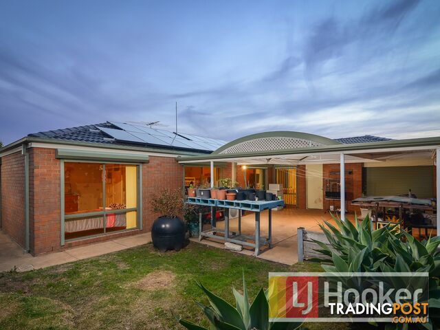 35 Eureka Crescent NARRE WARREN SOUTH VIC 3805