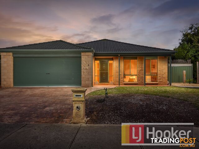 5 Colwyn Drive NARRE WARREN SOUTH VIC 3805