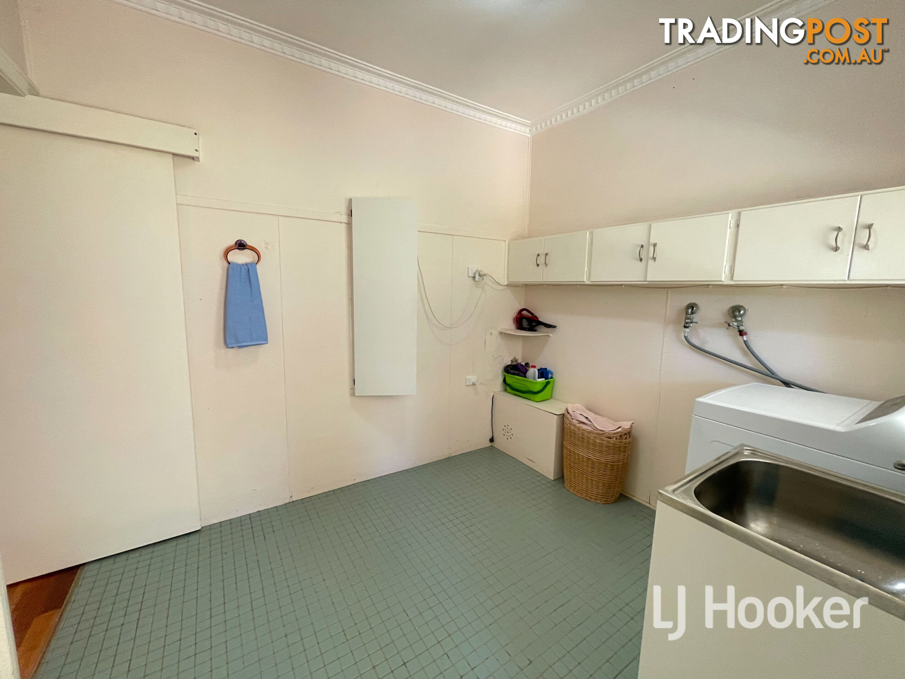 25-27 Gordon Street INVERELL NSW 2360