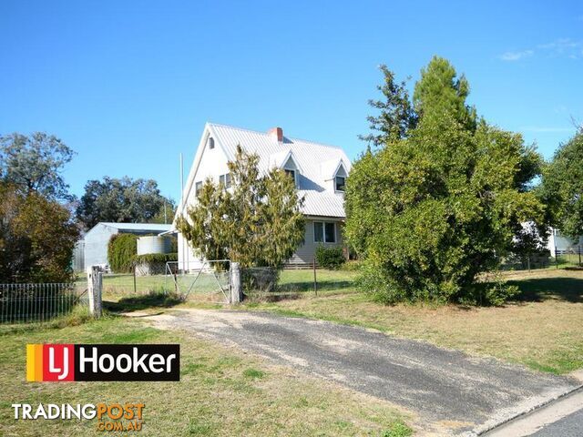 10 Bukkulla Street ASHFORD NSW 2361