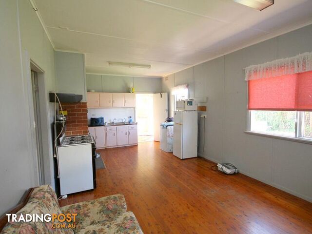 10 Bukkulla Street ASHFORD NSW 2361