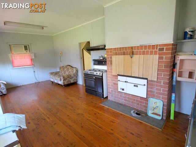 10 Bukkulla Street ASHFORD NSW 2361