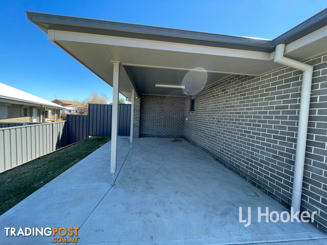 6A Parkland Close INVERELL NSW 2360 - photo 5 of 7