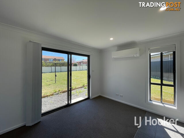 6A Parkland Close INVERELL NSW 2360 - photo 2 of 7