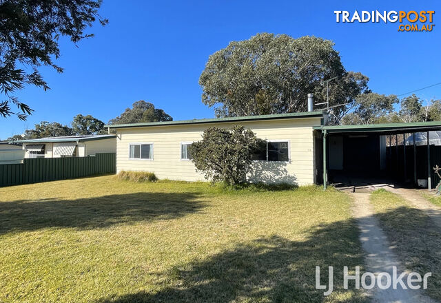 16 Wood Street GILGAI NSW 2360