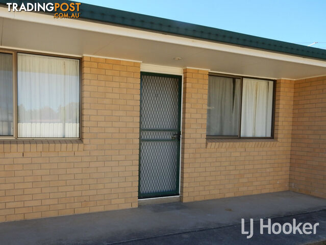 2/15 Greaves Street INVERELL NSW 2360