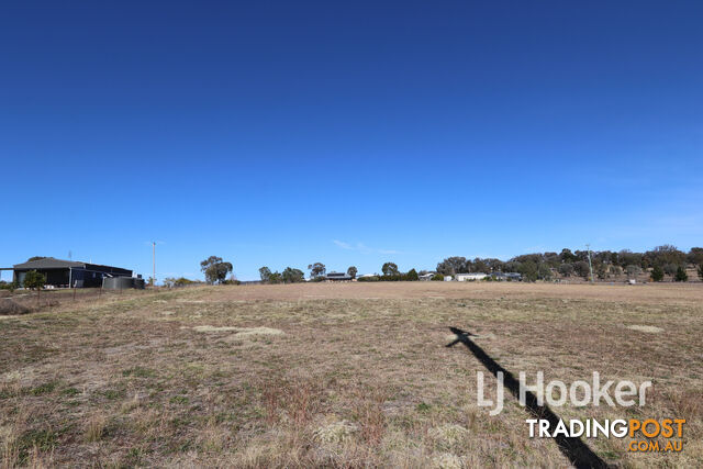 11 Daley Close INVERELL NSW 2360 - photo 5 of 7