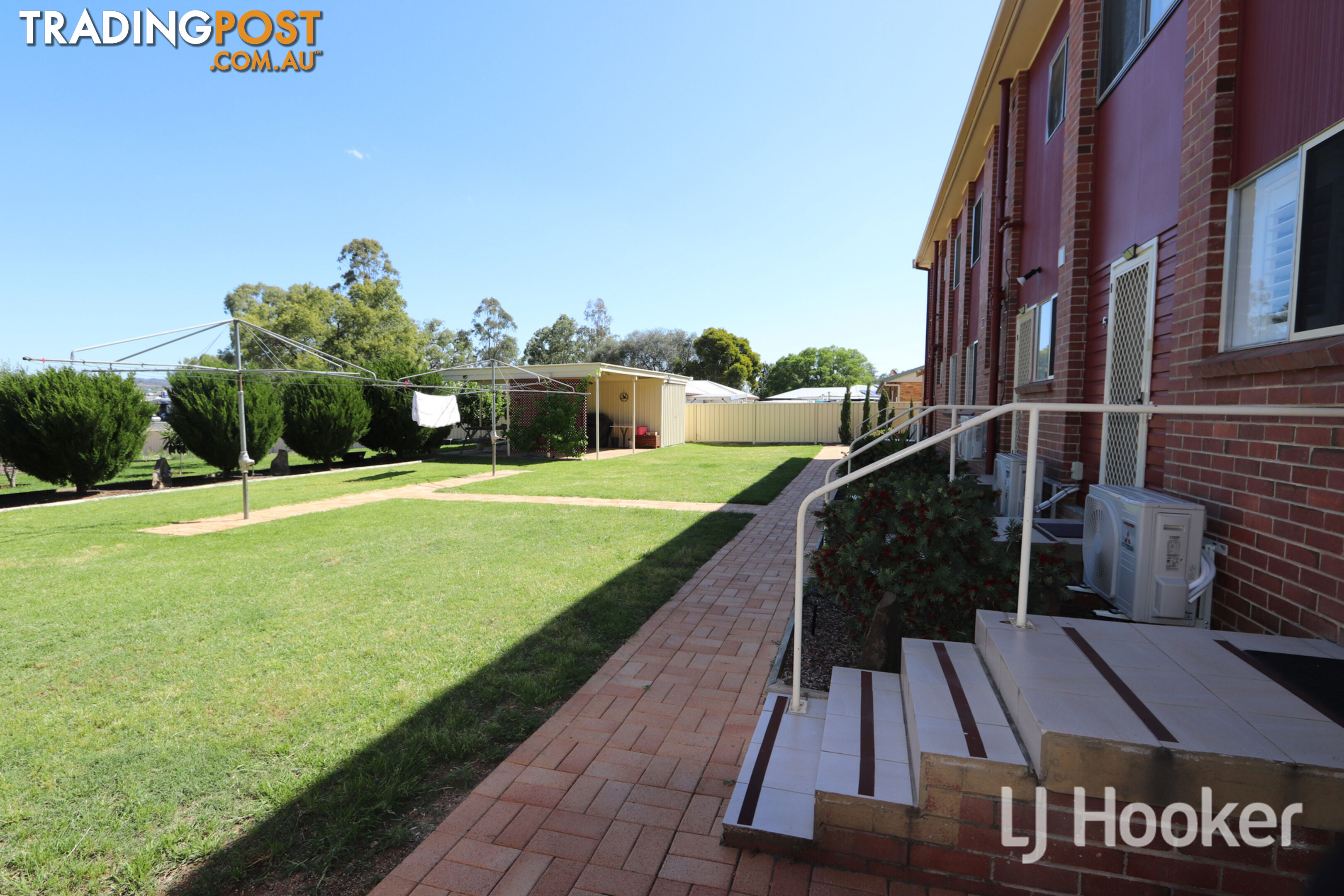 2/30 Queens Terrace INVERELL NSW 2360