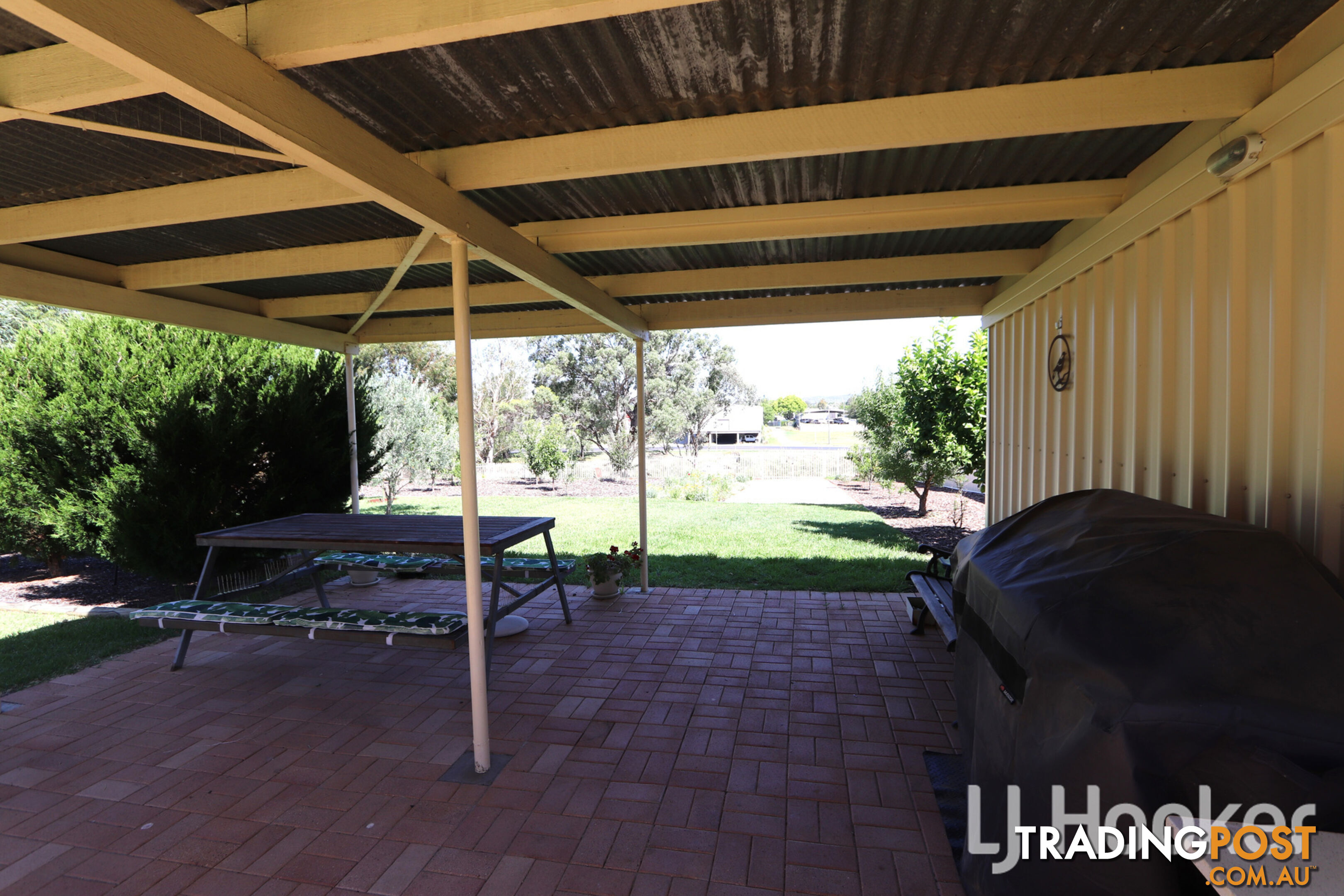 2/30 Queens Terrace INVERELL NSW 2360