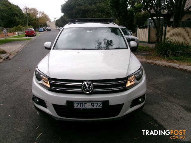 2013 VOLKSWAGEN TIGUAN 103TDI PACIFIC 5N MY14 WAGON - photo 2 of 12