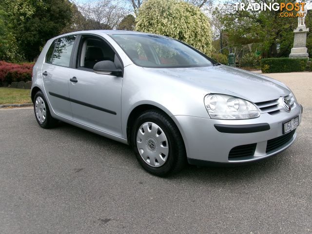 2007 VOLKSWAGEN GOLF TRENDLINE V HATCHBACK