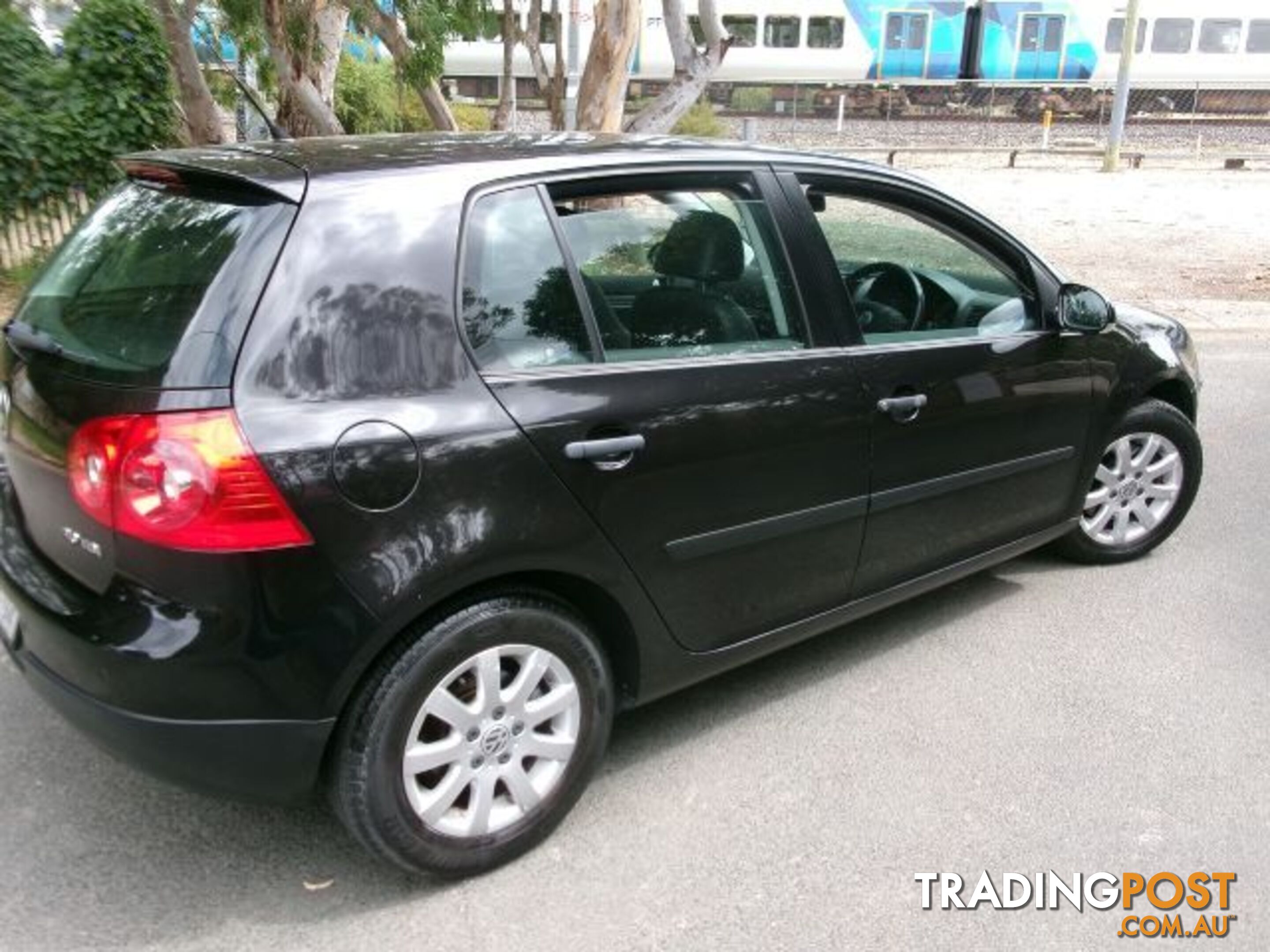 2006 VOLKSWAGEN GOLF COMFORTLINE V V 