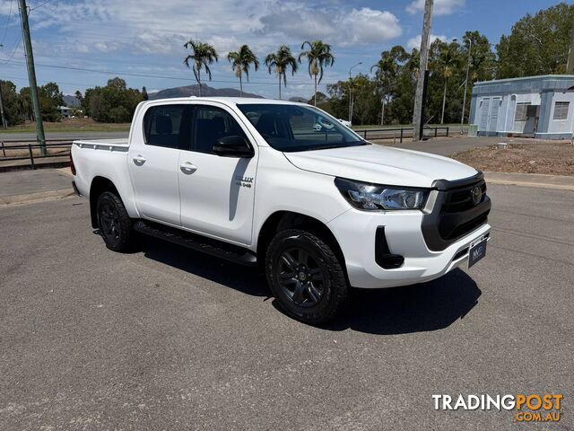 2022 TOYOTA HILUX SR GUN126R DUAL CAB