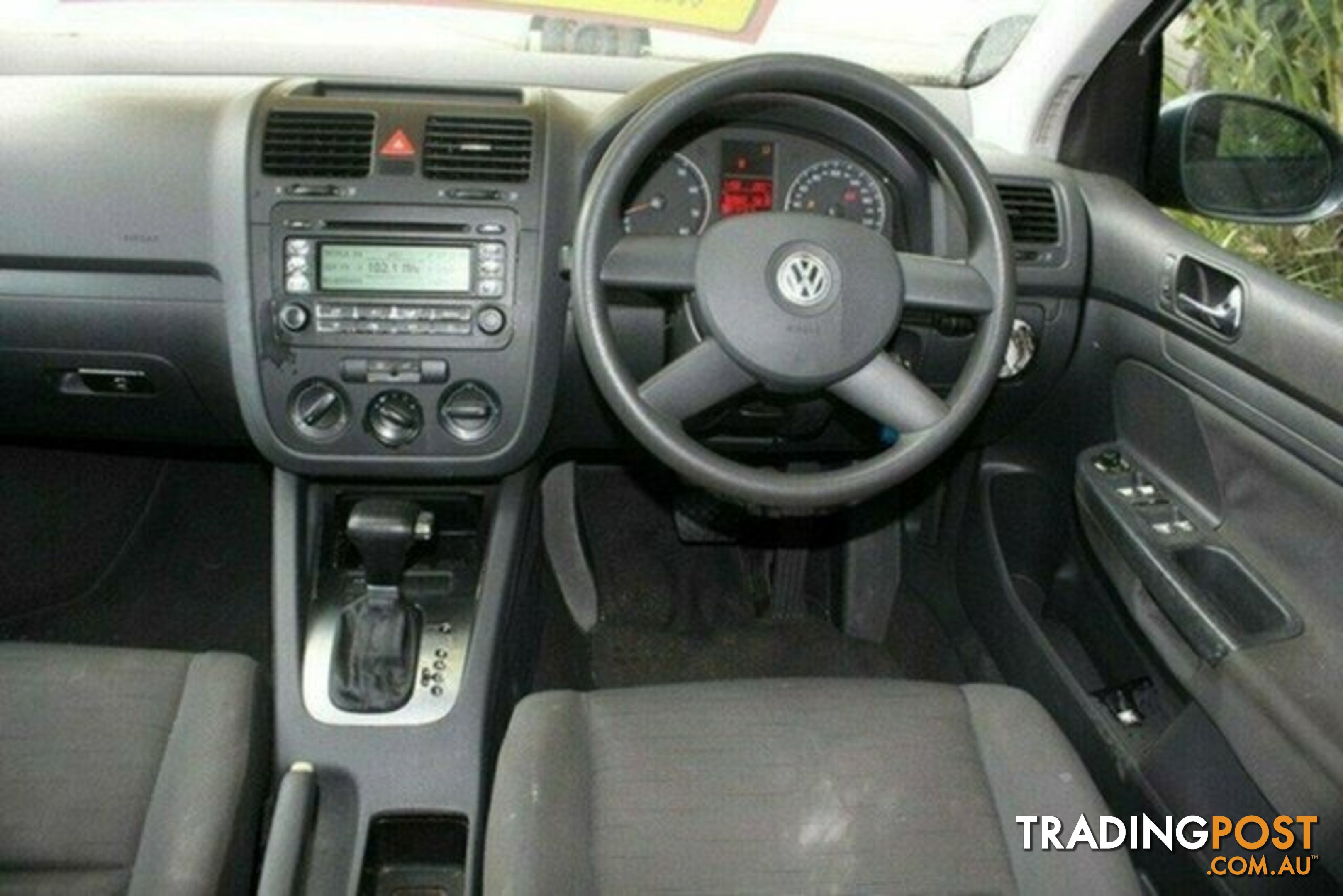 2004 VOLKSWAGEN GOLF 1.6 TRENDLINE 1K 5D HATCHBACK