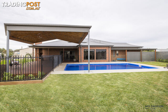 4 Atkins Court HORSHAM VIC 3400