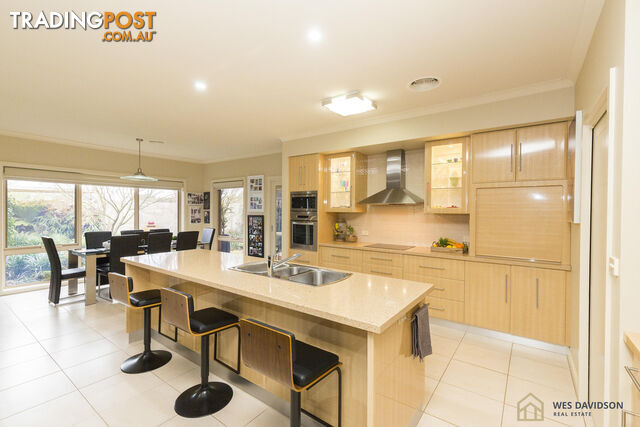 27 MacKenzie Court HORSHAM VIC 3400