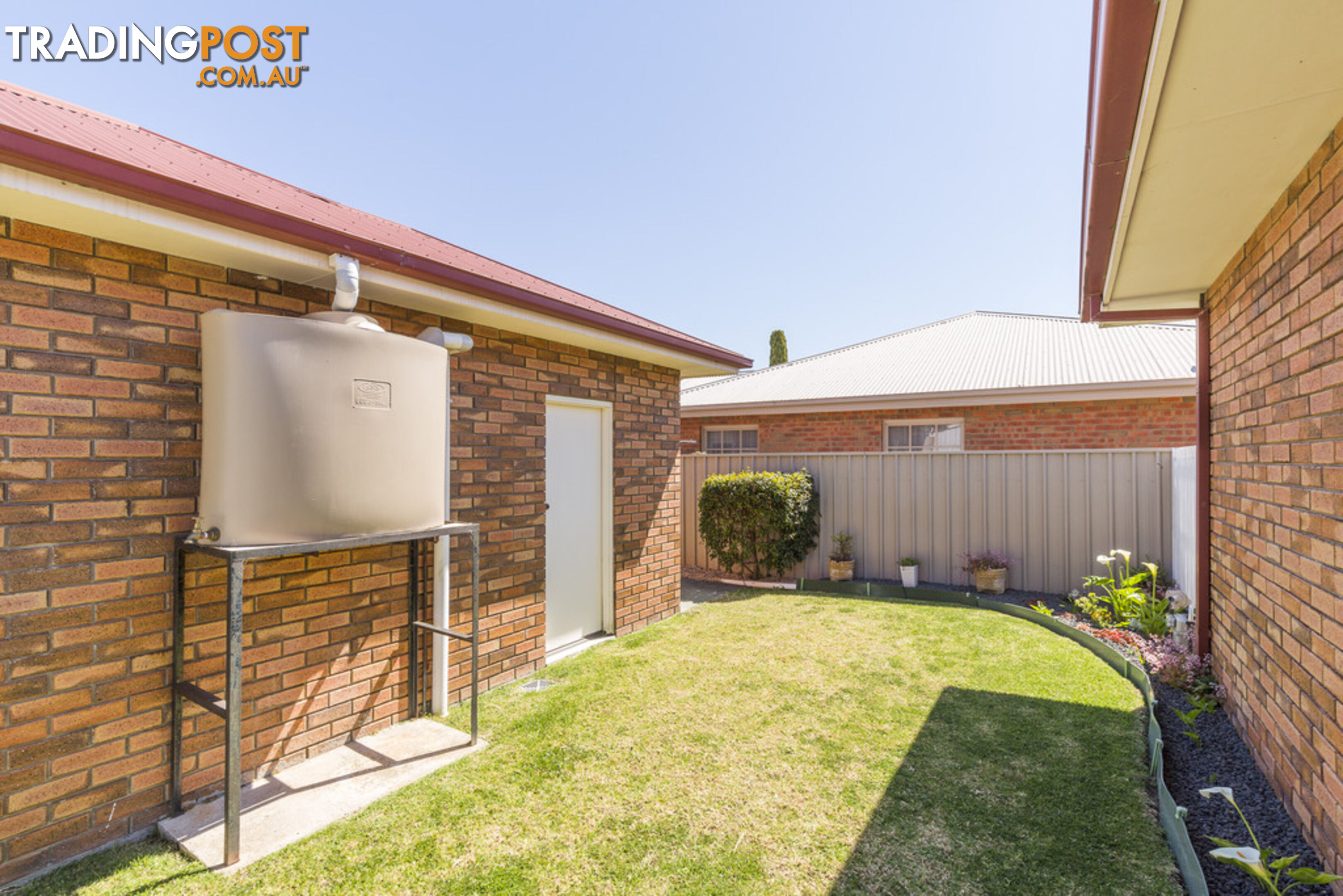 1/13 Finlayson Court HORSHAM VIC 3400