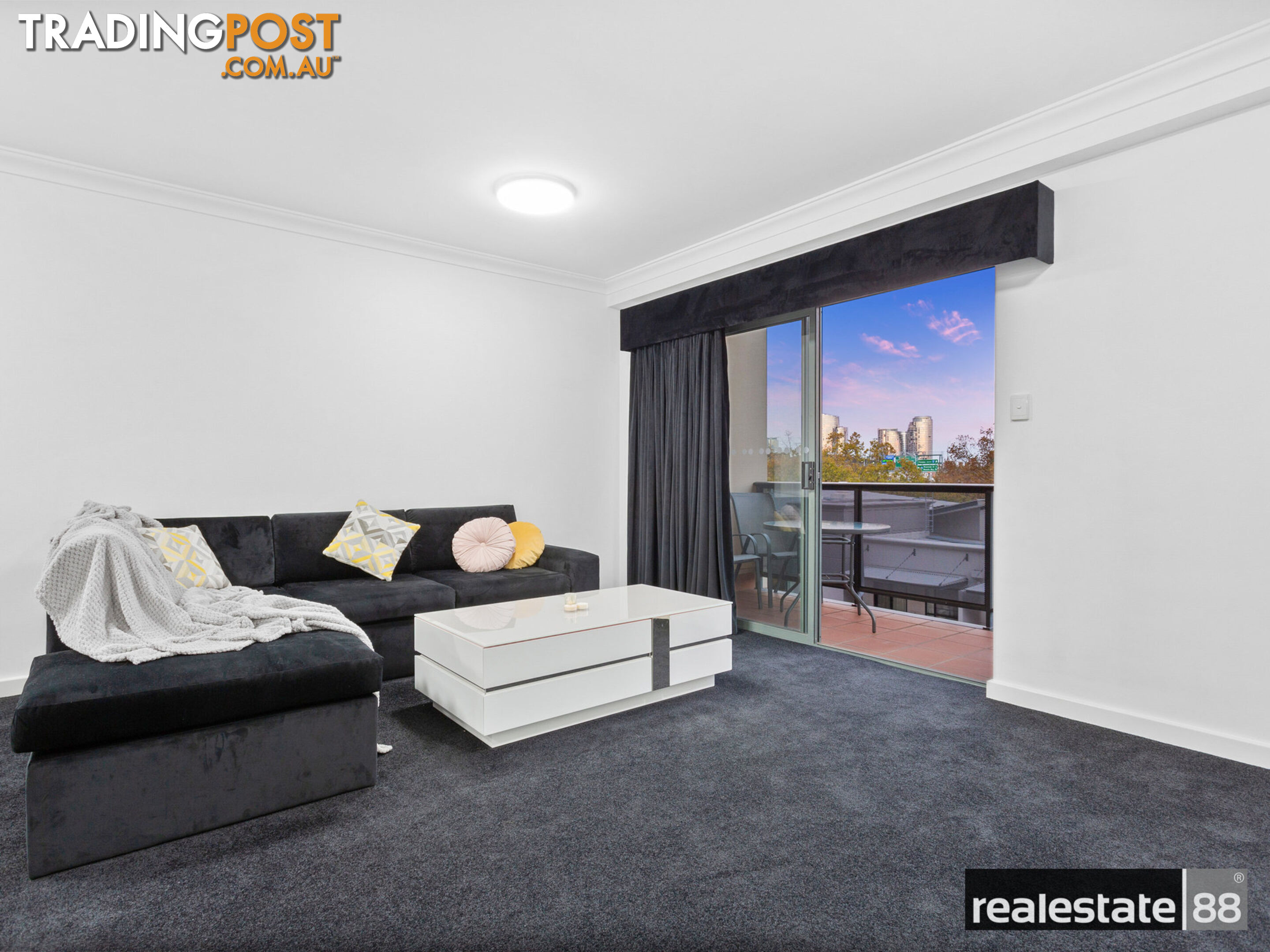 52/118 Mounts Bay Road PERTH WA 6000