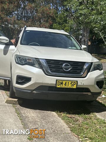 2017 Nissan Pathfinder Wagon Automatic