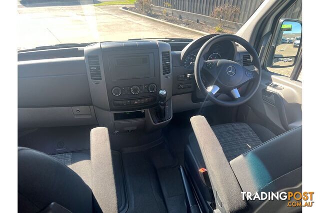 2015 MERCEDES-BENZ SPRINTER 319CDI NCV3 VAN - photo 3 of 15