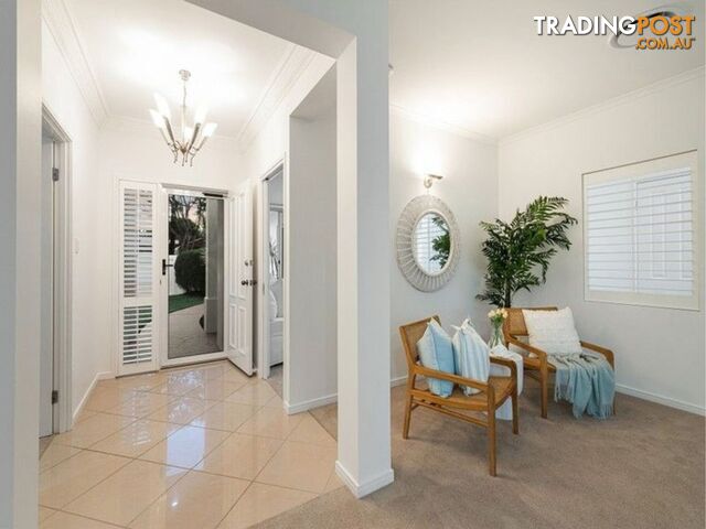 7 Royal Drive Buderim QLD 4556 - photo 3 of 9
