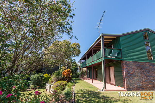 112 Mooloomba Road POINT LOOKOUT QLD 4183