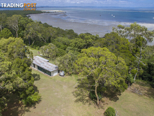 197 Dickson Way NORTH STRADBROKE ISLAND QLD 4183