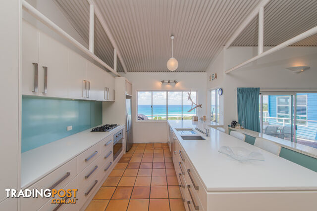 43 Tramican Street POINT LOOKOUT QLD 4183