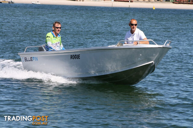 NEW 4.2 BLUEFIN ROUGE PLATE WITH NEW TOHATSU 30HP 4 STROKE OUTBOARD