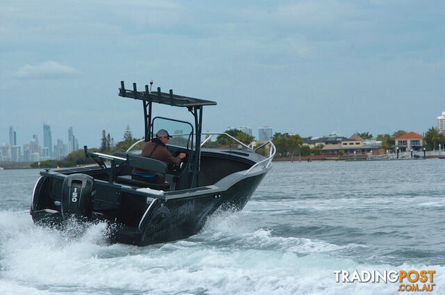 NEW 600 WRANGLER CENTRE CONSOLE WITH NEW MERCURY 150HP 4-STROKE (NEW MODEL 5MM BOTTOM & 4MM SIDES) - photo 4 of 60