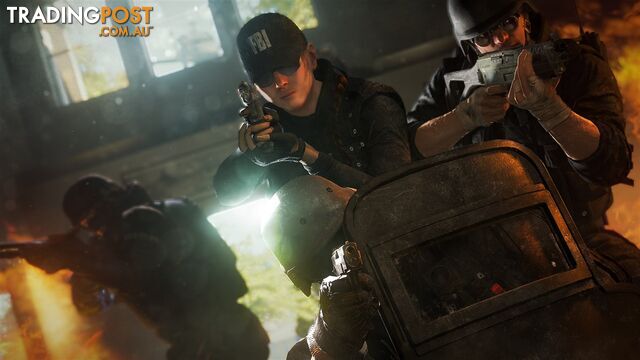 Tom Clancy's Rainbow Six Siege [Pre-Owned] (Xbox One) - Ubisoft - P/O Xbox One Software GTIN/EAN/UPC: 3307215889381 - photo 4 of 5