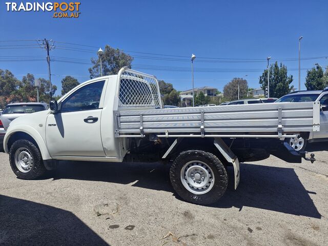 2014 Mitsubishi Triton GLX 4X4 Ute Manual