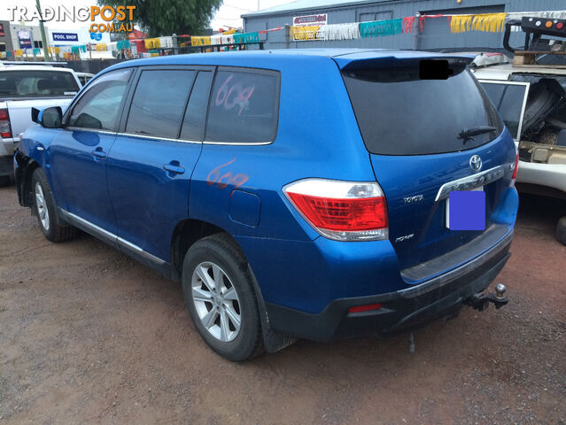 TOYOTA KLUGER AWD 2012