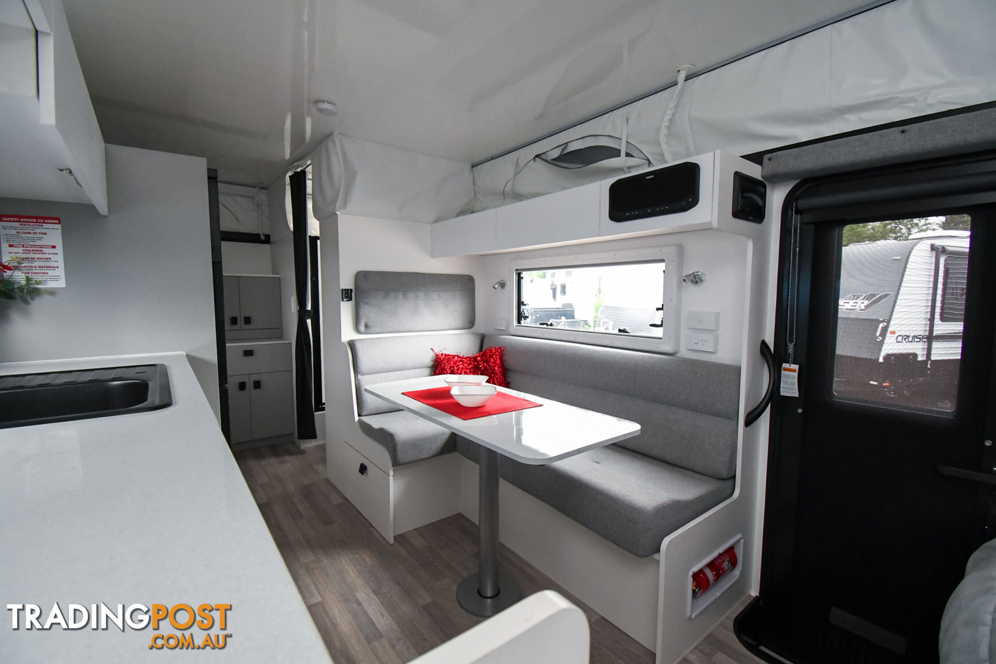 2023 New Age RP18BE Pop Top Bunk Carvan