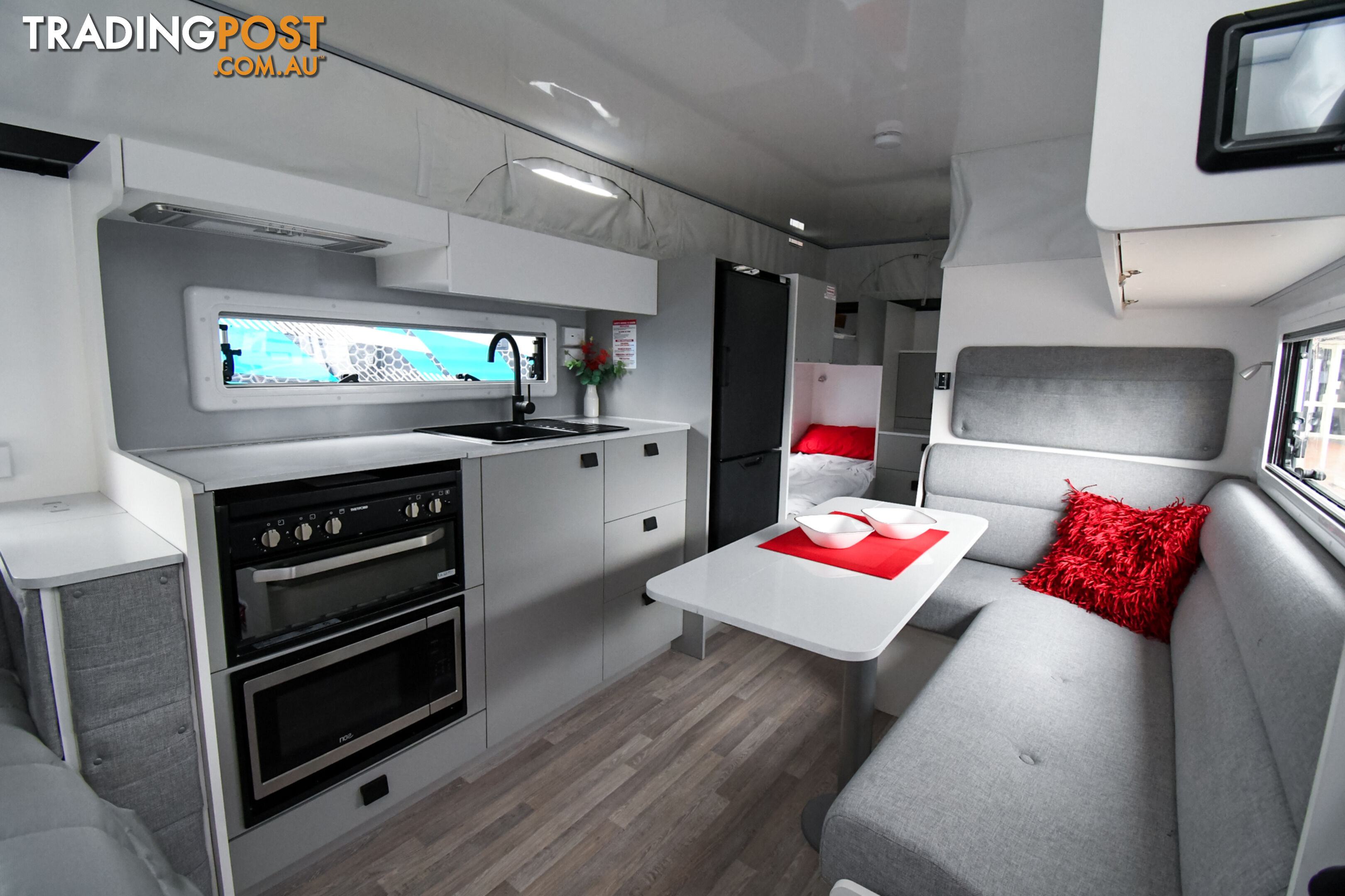 2023 New Age RP18BE Pop Top Bunk Carvan