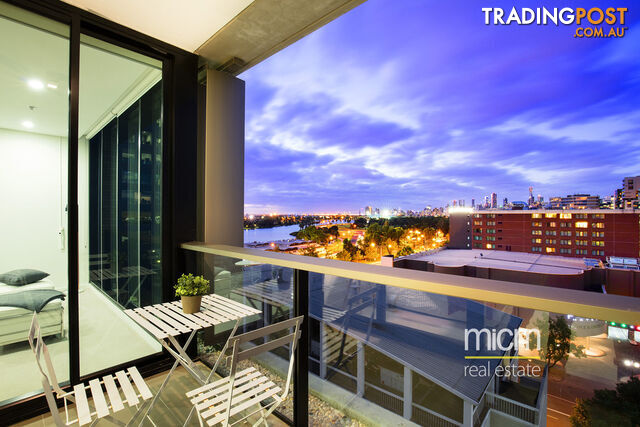 915/70 Queens Road MELBOURNE VIC 3004