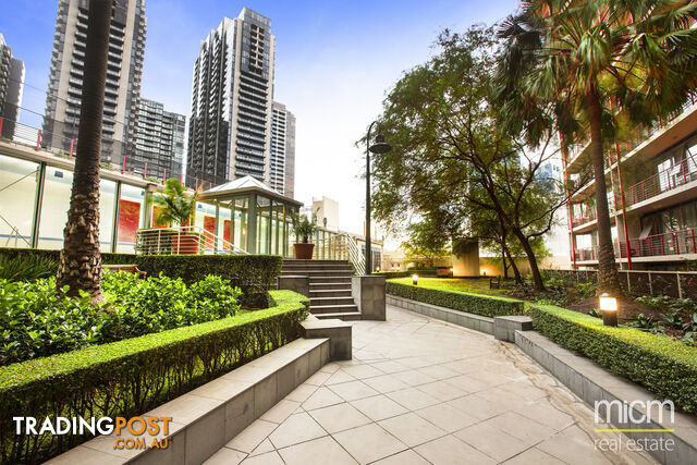 1708/83 Queensbridge Street SOUTHBANK VIC 3006