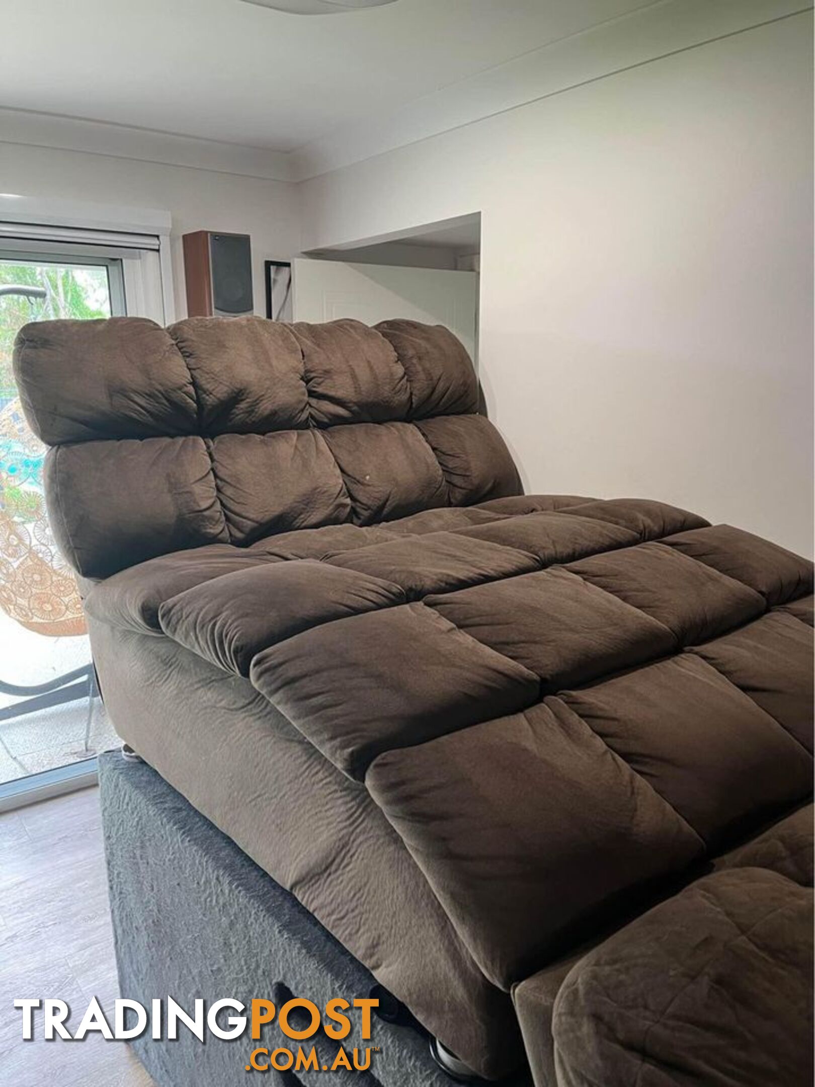 2 x Hustler Chaise lounges