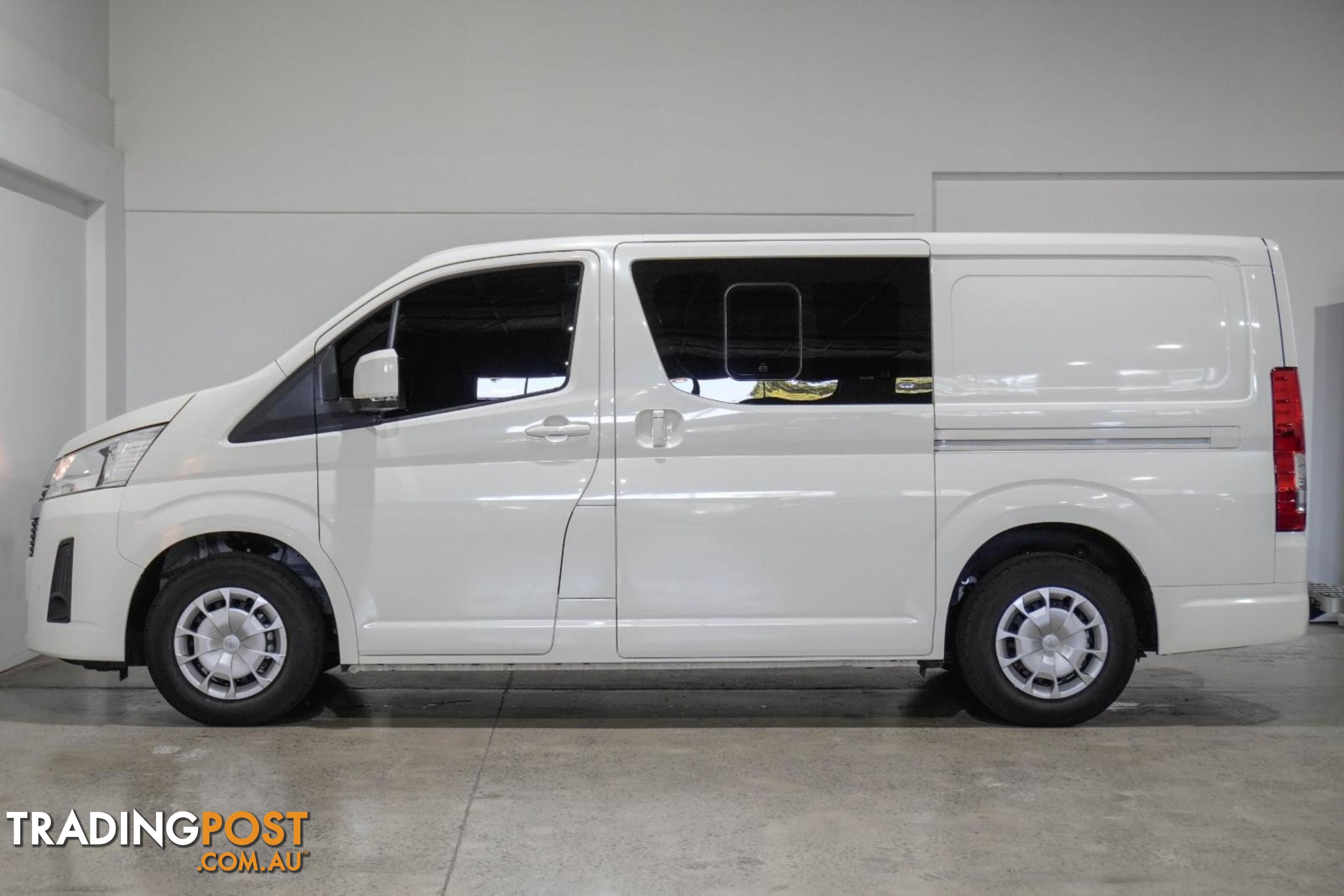 2024 TOYOTA HIACE LWB(5SEATS) GDH300R 5D CREW VAN