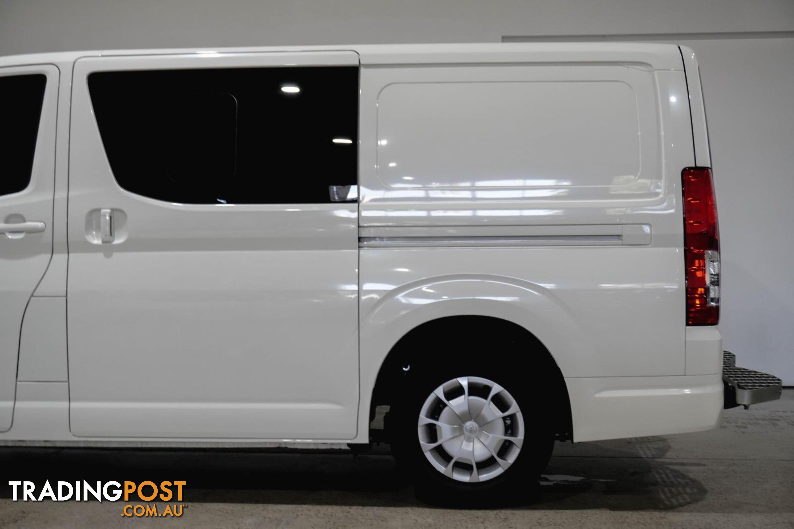 2024 TOYOTA HIACE LWB(5SEATS) GDH300R 5D CREW VAN