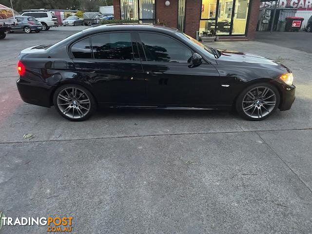 2011 BMW 3 SERIES 320I LIFESTYLE E90 MY11 SEDAN