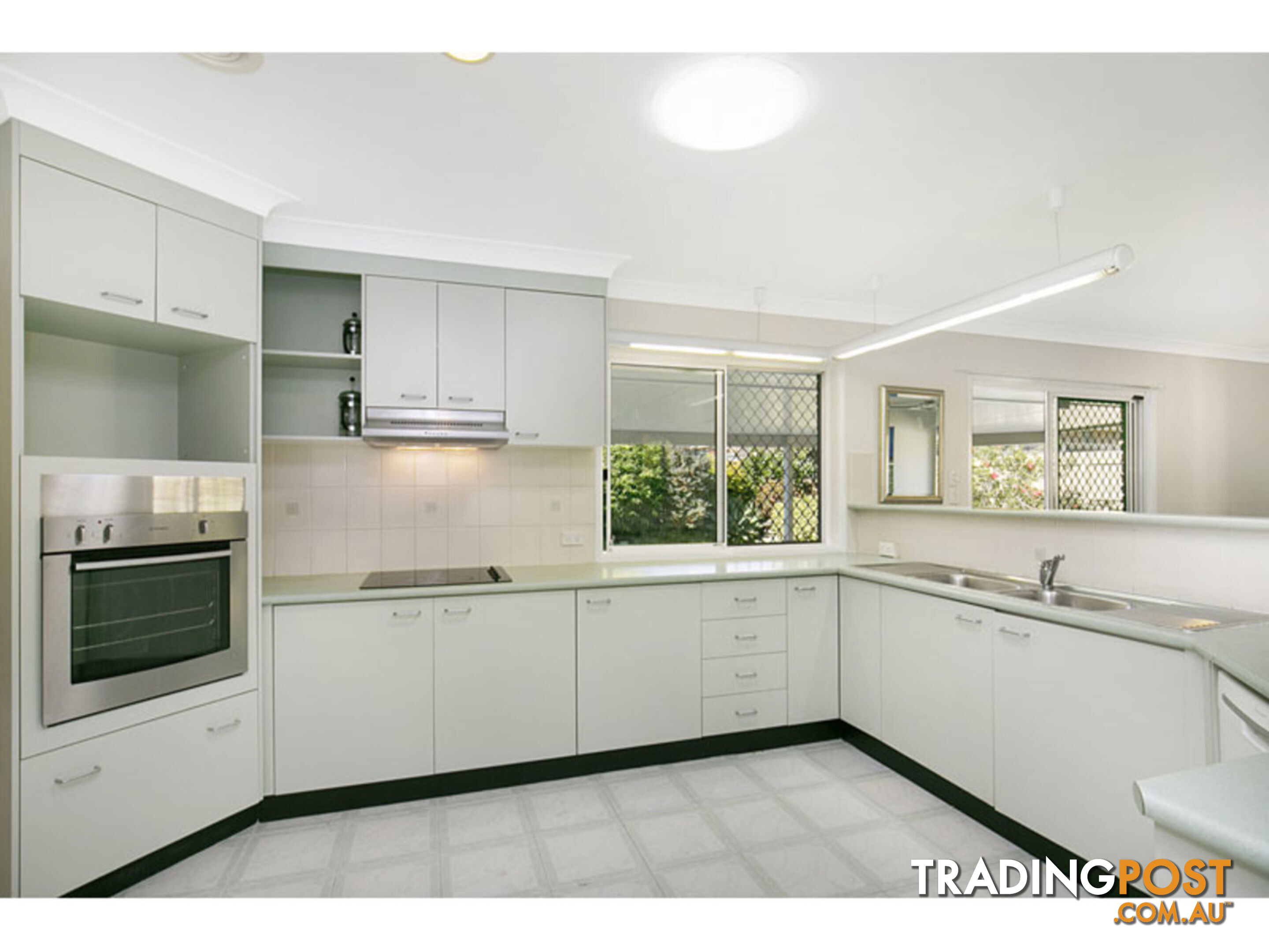 5 Ashley Court WELLINGTON POINT QLD 4160