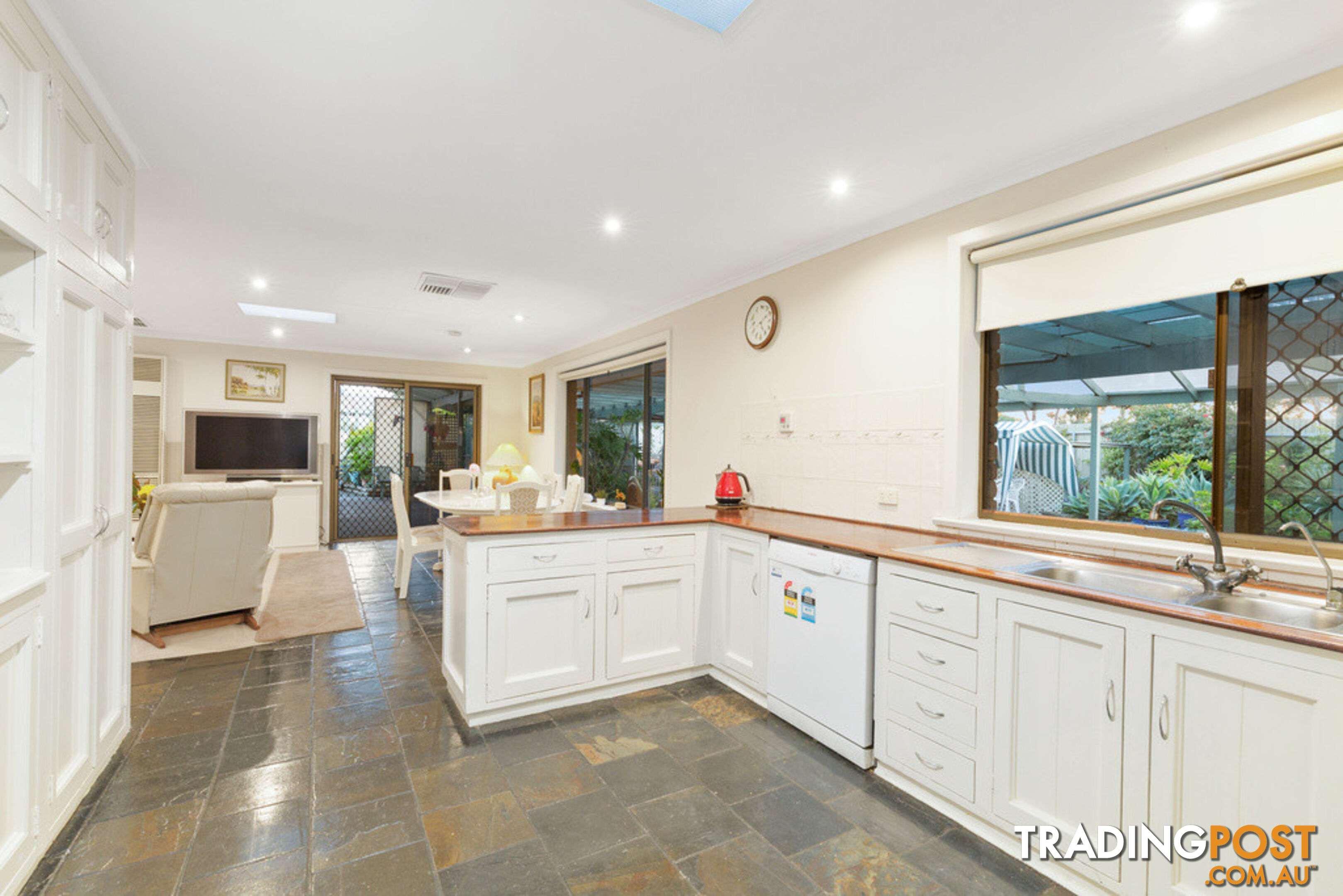 46 Caswell Drive HALLETT COVE SA 5158