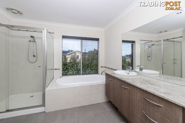 10 Inglewood Drive BURNSIDE HEIGHTS VIC 3023