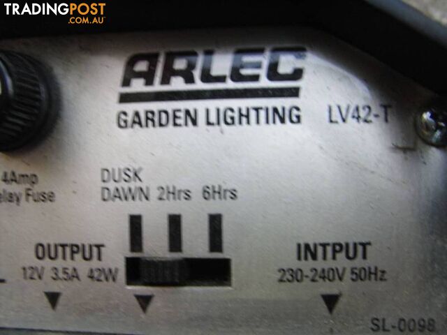 AELIC GARDEN LIGHTING LV42-T 12 VOLT DUSK DAWN 2HR / 6HR SETTINGS