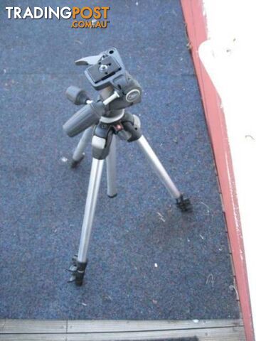 MANFROTTO TRIPOD 804RC2 / 190D MADE IN ITALY