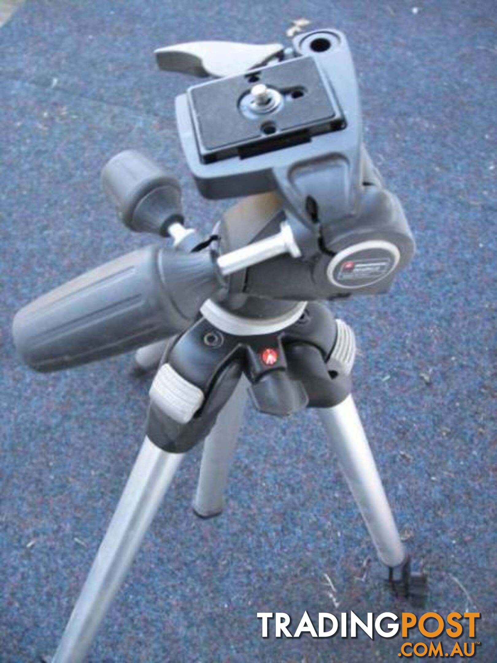 MANFROTTO TRIPOD 804RC2 / 190D MADE IN ITALY